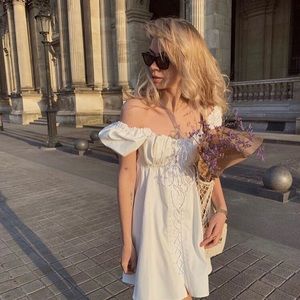 Meet your Posher, Ada